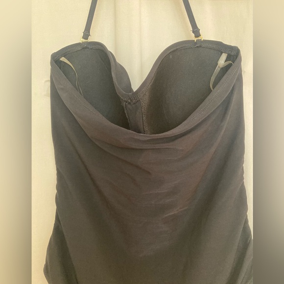 La Blanca Elegant Black Ruched Halter Swimsuit Size 8 - Picture 6 of 9